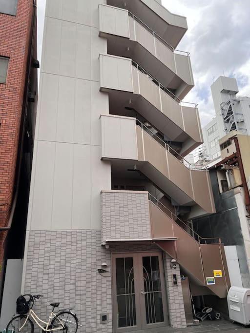 大阪市场步行一分钟酒店 Osaka
